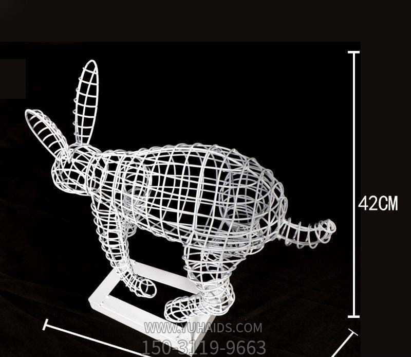室內(nèi)裝飾一只不銹鋼鏤空兔子雕塑