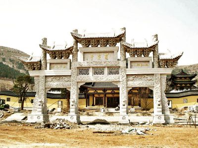 景區(qū)寺院門(mén)前仿古建筑斗拱門(mén)樓大理石牌坊